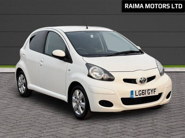 Toyota Aygo 1.0 VVT-i Go Euro 5 5dr Hatchback Petrol White